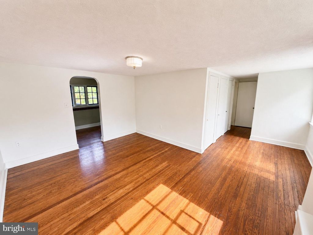 Image 28 of property listing at 102 BOND ST, Westminster, MD 21157