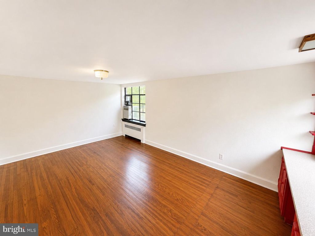 Image 30 of property listing at 102 BOND ST, Westminster, MD 21157