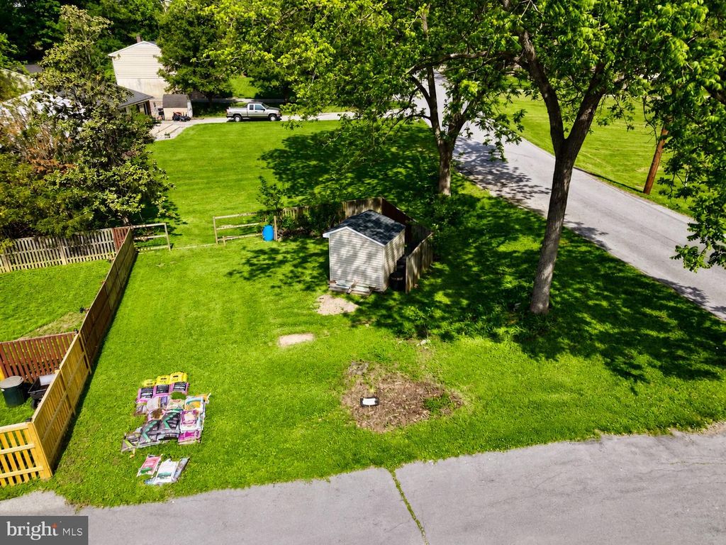Image 48 of property listing at 102 BOND ST, Westminster, MD 21157