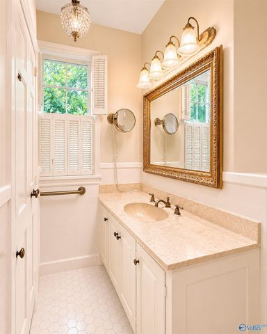 1602 Woodland Street, Decatur, AL 35601