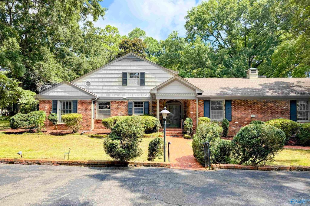 1602 Woodland Street, Decatur, AL 35601