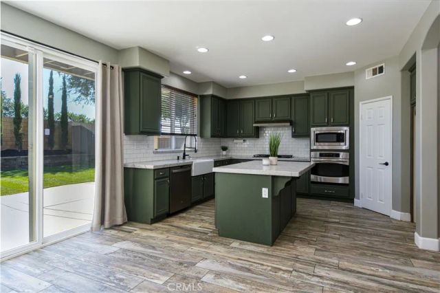 30414 De Caron, Murrieta, CA 92563