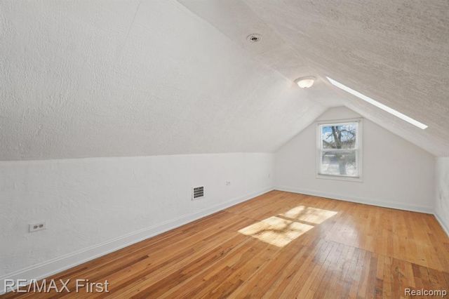 201 E Bennett Avenue, Ferndale, MI 48220