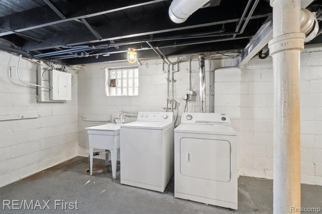 201 E Bennett Avenue, Ferndale, MI 48220