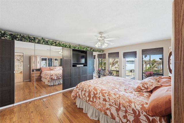 533 EDGEWATER DRIVE, Polk City, FL 33868