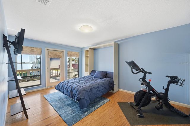 533 EDGEWATER DRIVE, Polk City, FL 33868