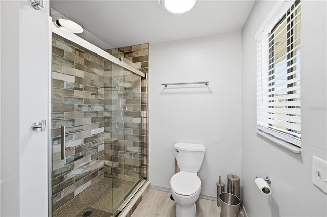 533 EDGEWATER DRIVE, Polk City, FL 33868