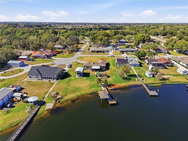 533 EDGEWATER DRIVE, Polk City, FL 33868