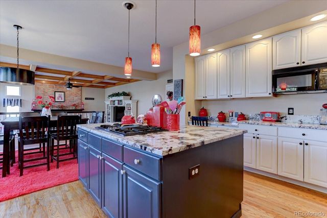 471 Yarrow Place, Castle Pines, CO 80108