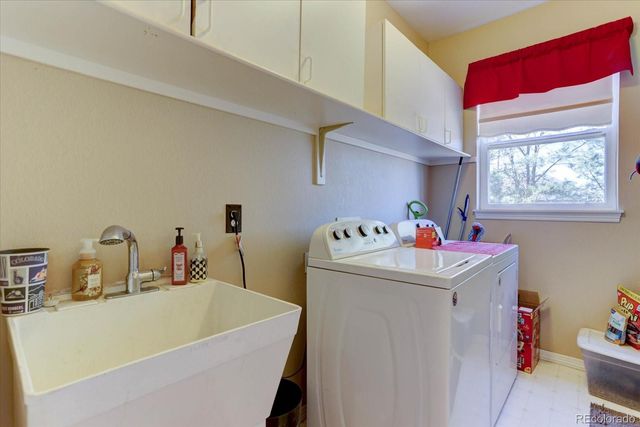 471 Yarrow Place, Castle Pines, CO 80108