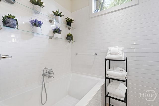 1112 Lincoln Street, Savannah, GA 31401