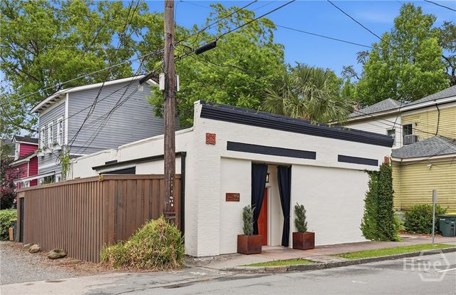 1112 Lincoln Street, Savannah, GA 31401