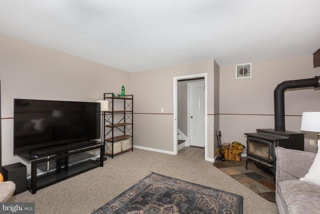 6396 RED SPRUCE LN, Eldersburg, MD 21784
