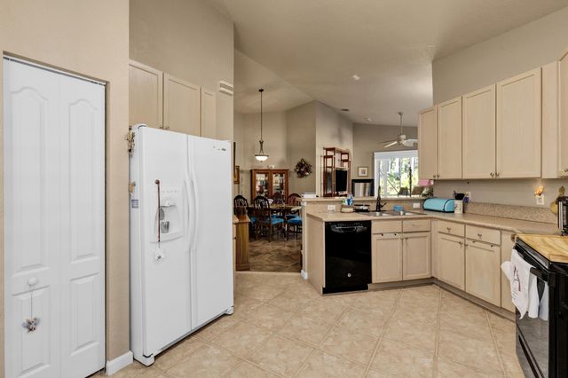 5726 Sterling Lake Drive, Fort Pierce, FL 34951