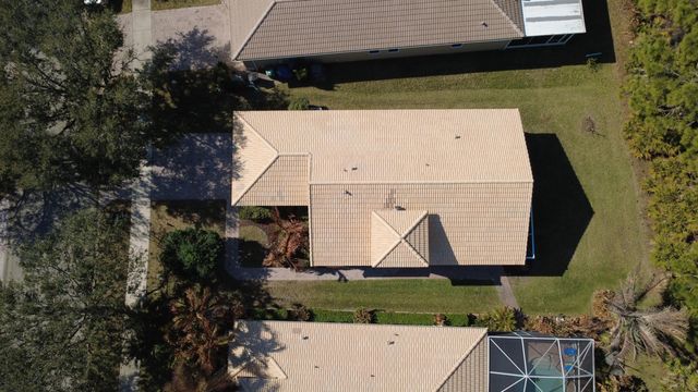 5726 Sterling Lake Drive, Fort Pierce, FL 34951