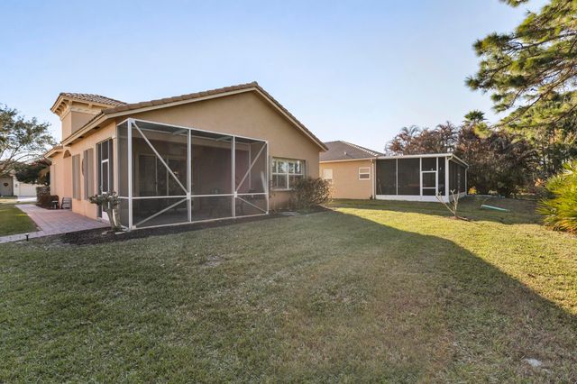 5726 Sterling Lake Drive, Fort Pierce, FL 34951