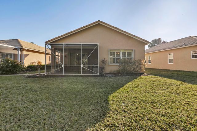 5726 Sterling Lake Drive, Fort Pierce, FL 34951