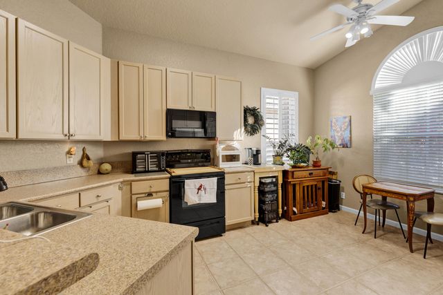 5726 Sterling Lake Drive, Fort Pierce, FL 34951