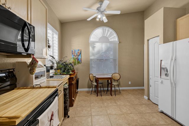 5726 Sterling Lake Drive, Fort Pierce, FL 34951