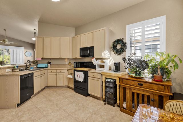 5726 Sterling Lake Drive, Fort Pierce, FL 34951