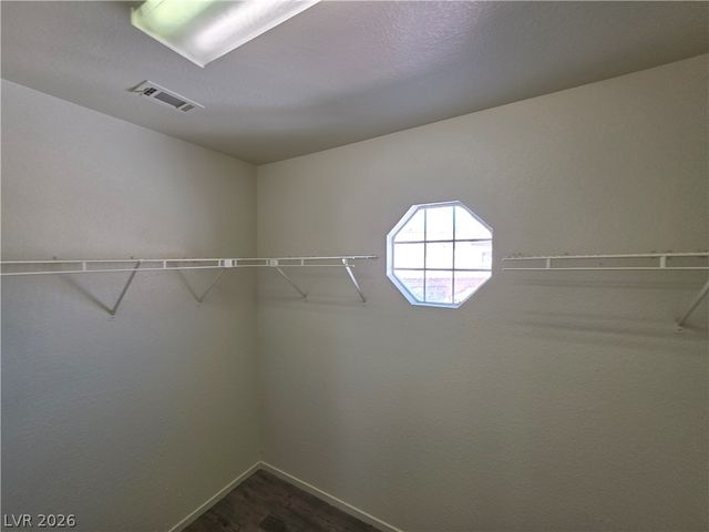 8829 CORNWALL GLEN Avenue, Las Vegas, NV 89129