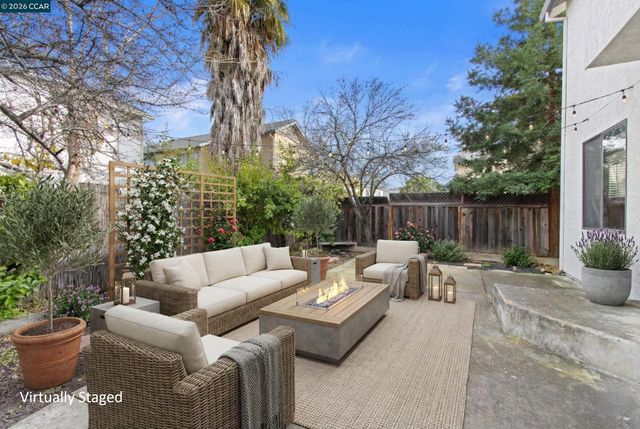 975 Doeskin Ter, Brentwood, CA 94513