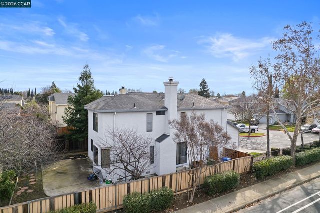 975 Doeskin Ter, Brentwood, CA 94513