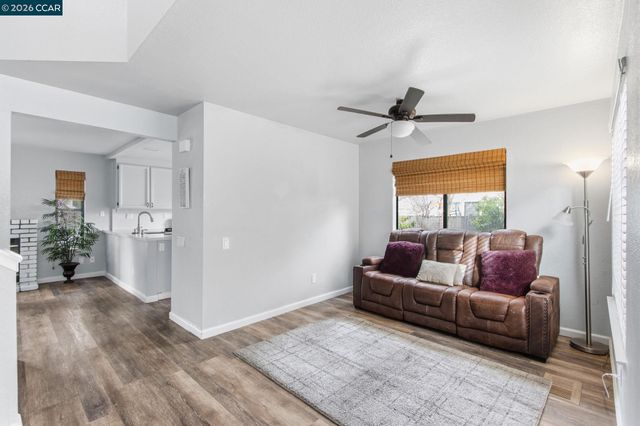 975 Doeskin Ter, Brentwood, CA 94513