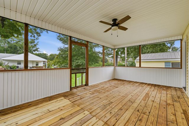 374 Rosalind Road, Huntington, WV 25705