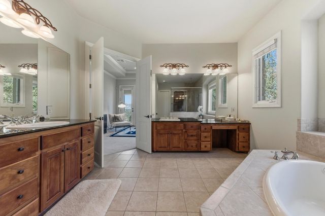 111 SENDERA BONITA, Lakeway, TX 78734