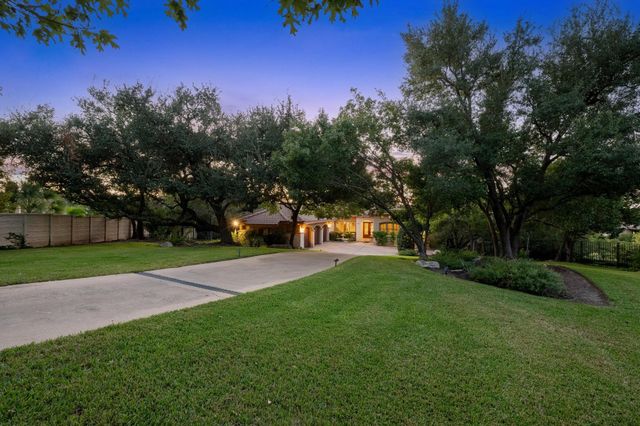 111 SENDERA BONITA, Lakeway, TX 78734