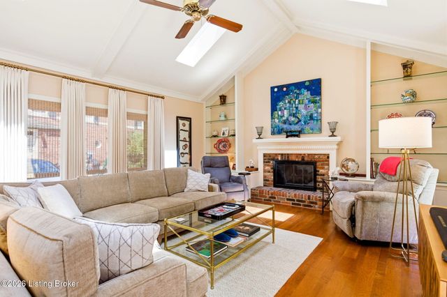 2343 Village Dr, Louisville, KY 40205