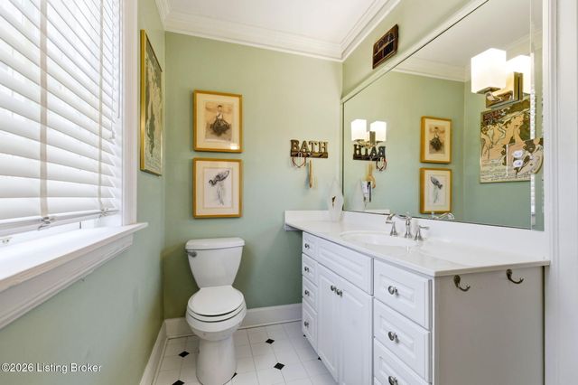 2343 Village Dr, Louisville, KY 40205
