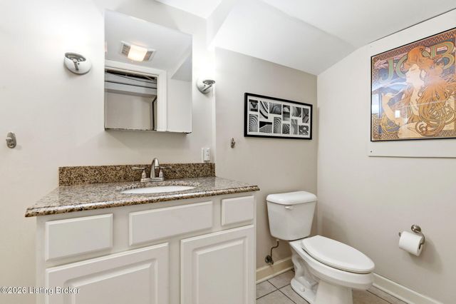 2343 Village Dr, Louisville, KY 40205