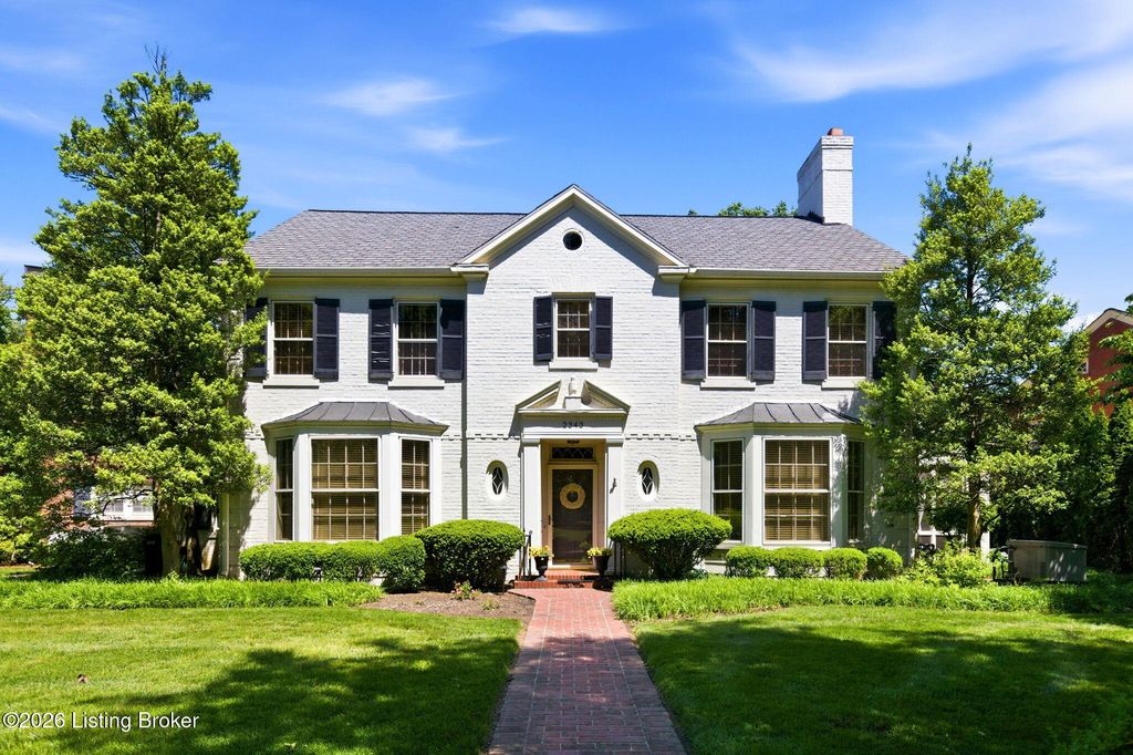 2343 Village Dr, Louisville, KY 40205