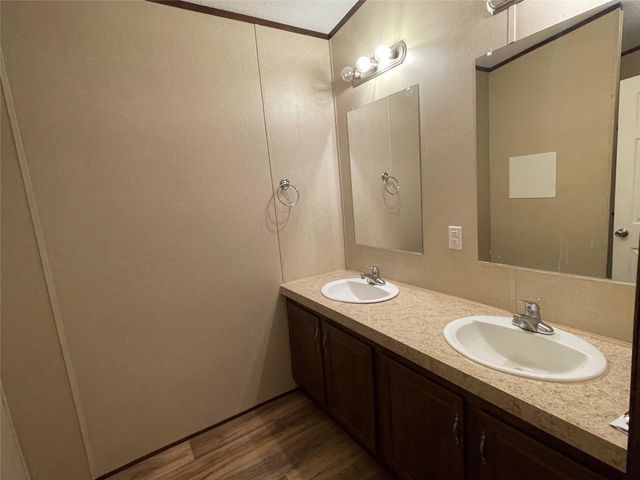 3644 Cr 146, Centerville, TX 75833
