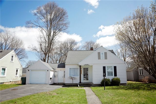 222 Oakwood Road, Rochester, NY 14616