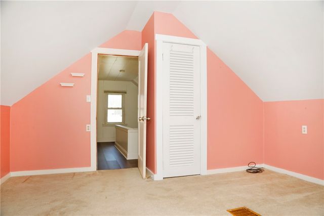 222 Oakwood Road, Rochester, NY 14616