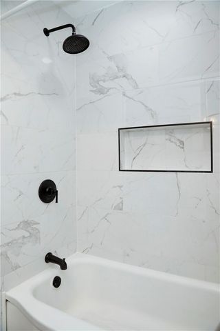 222 Oakwood Road, Rochester, NY 14616