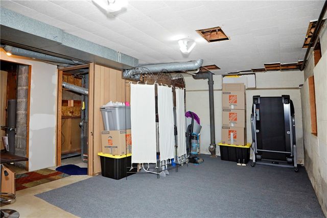 222 Oakwood Road, Rochester, NY 14616