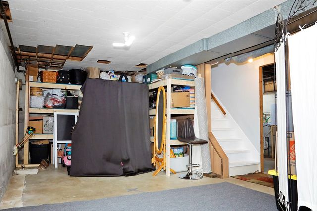 222 Oakwood Road, Rochester, NY 14616