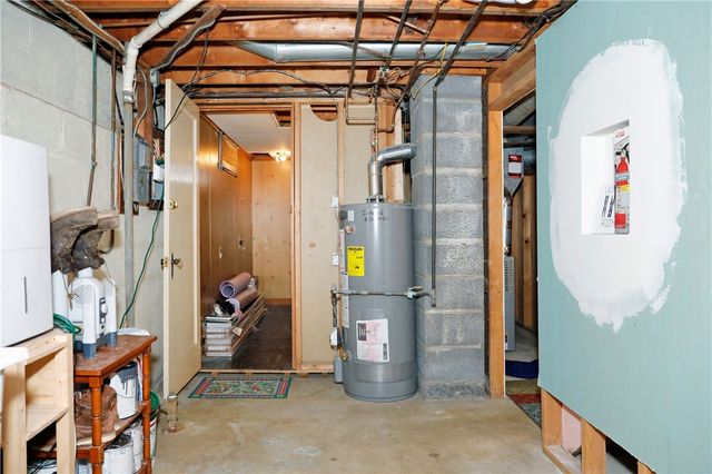 222 Oakwood Road, Rochester, NY 14616