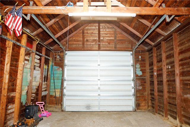 222 Oakwood Road, Rochester, NY 14616