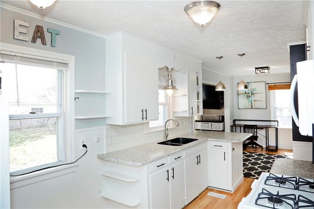 222 Oakwood Road, Rochester, NY 14616