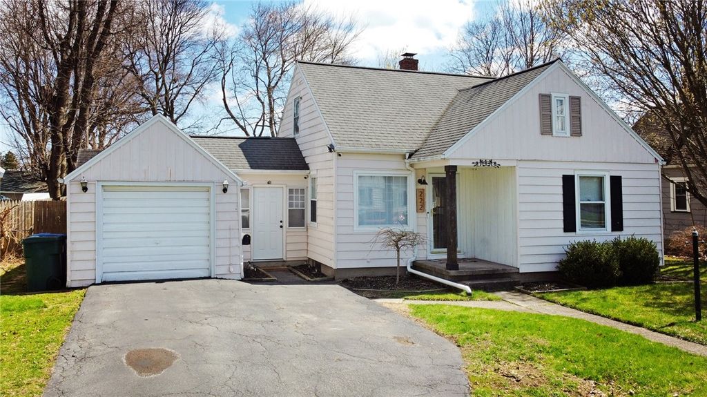 222 Oakwood Road, Rochester, NY 14616