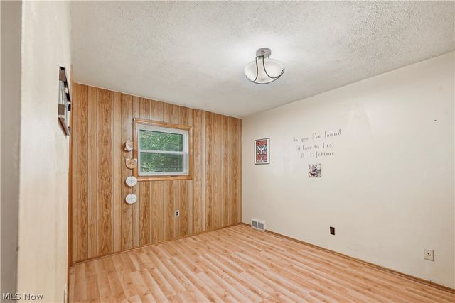 304 Howland Wilson Road NE, Warren, OH 44484
