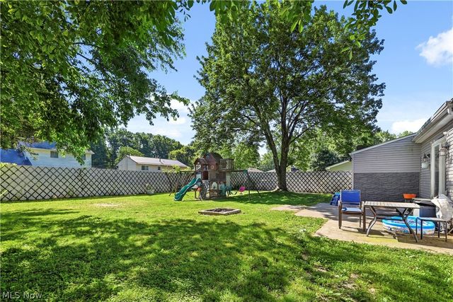 304 Howland Wilson Road NE, Warren, OH 44484