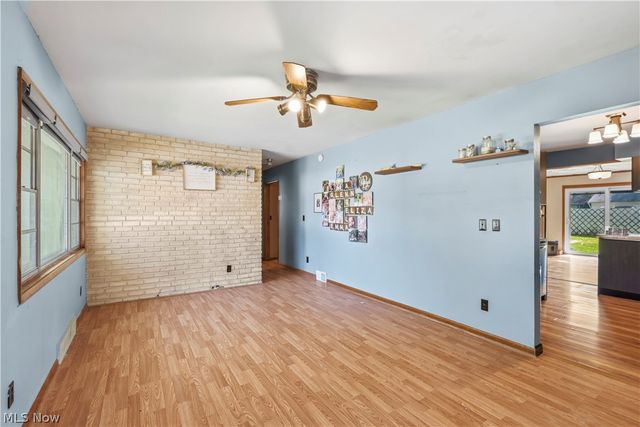 304 Howland Wilson Road NE, Warren, OH 44484