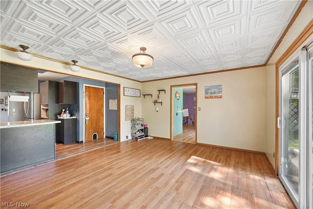 304 Howland Wilson Road NE, Warren, OH 44484