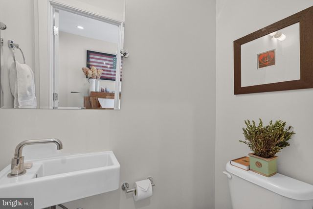 533 N COLUMBUS ST, Alexandria, VA 22314